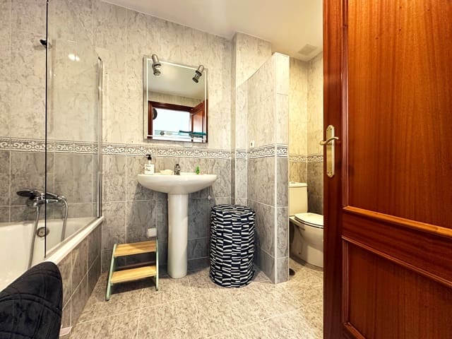 3 slaapkamer Huis te koop in Estepona met zwembad garage - € 655.000 (Ref: 9410838)