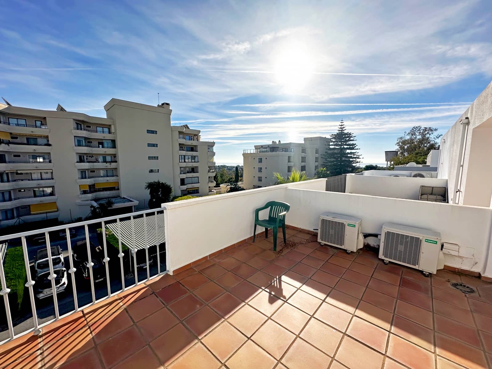 3 soverom Hus til salgs i Estepona med svømmebasseng garasje - € 655 000 (Ref: 9410838)