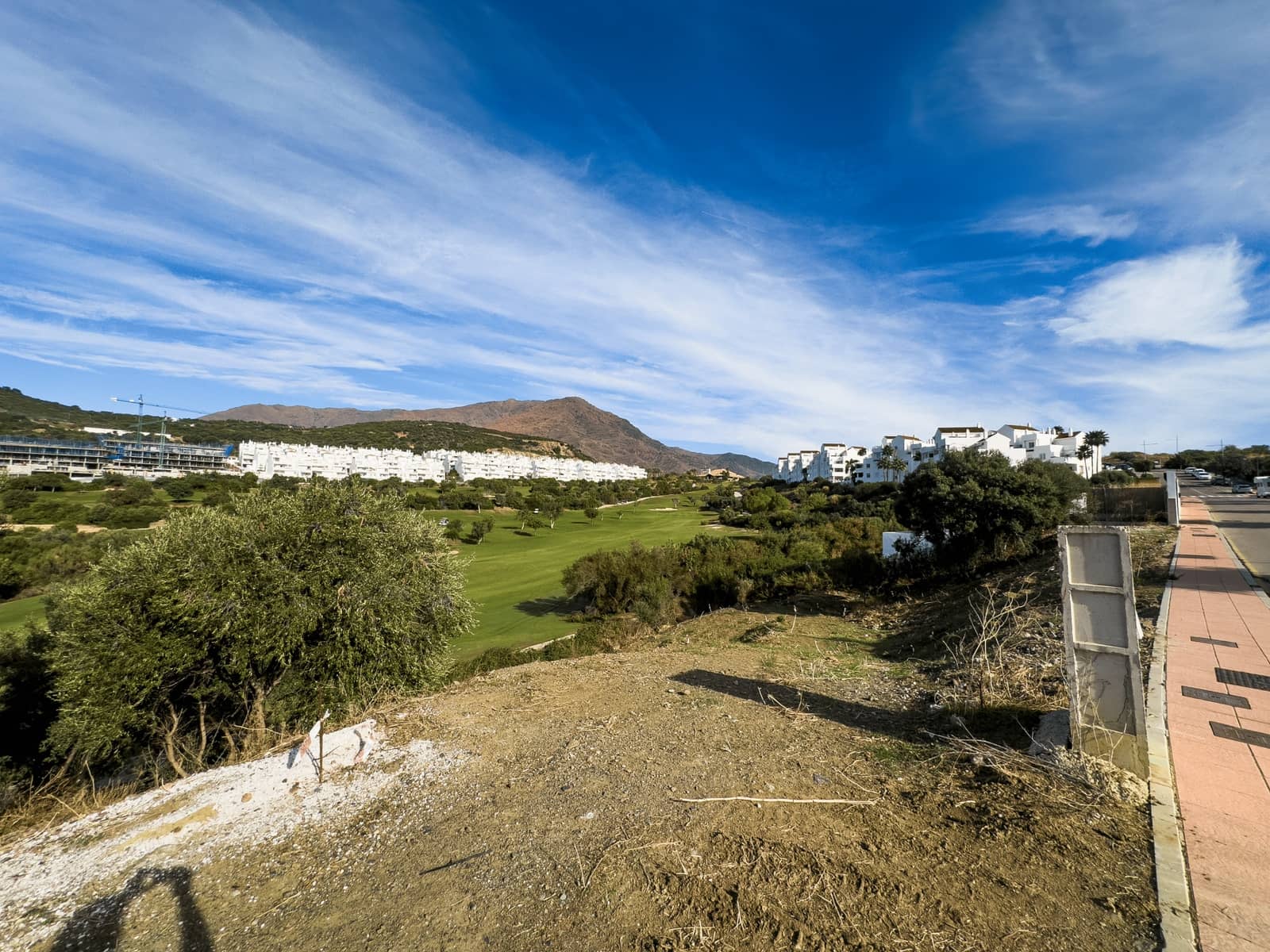 Building Plot for sale in Estepona - € 220,000 (Ref: 9415876)