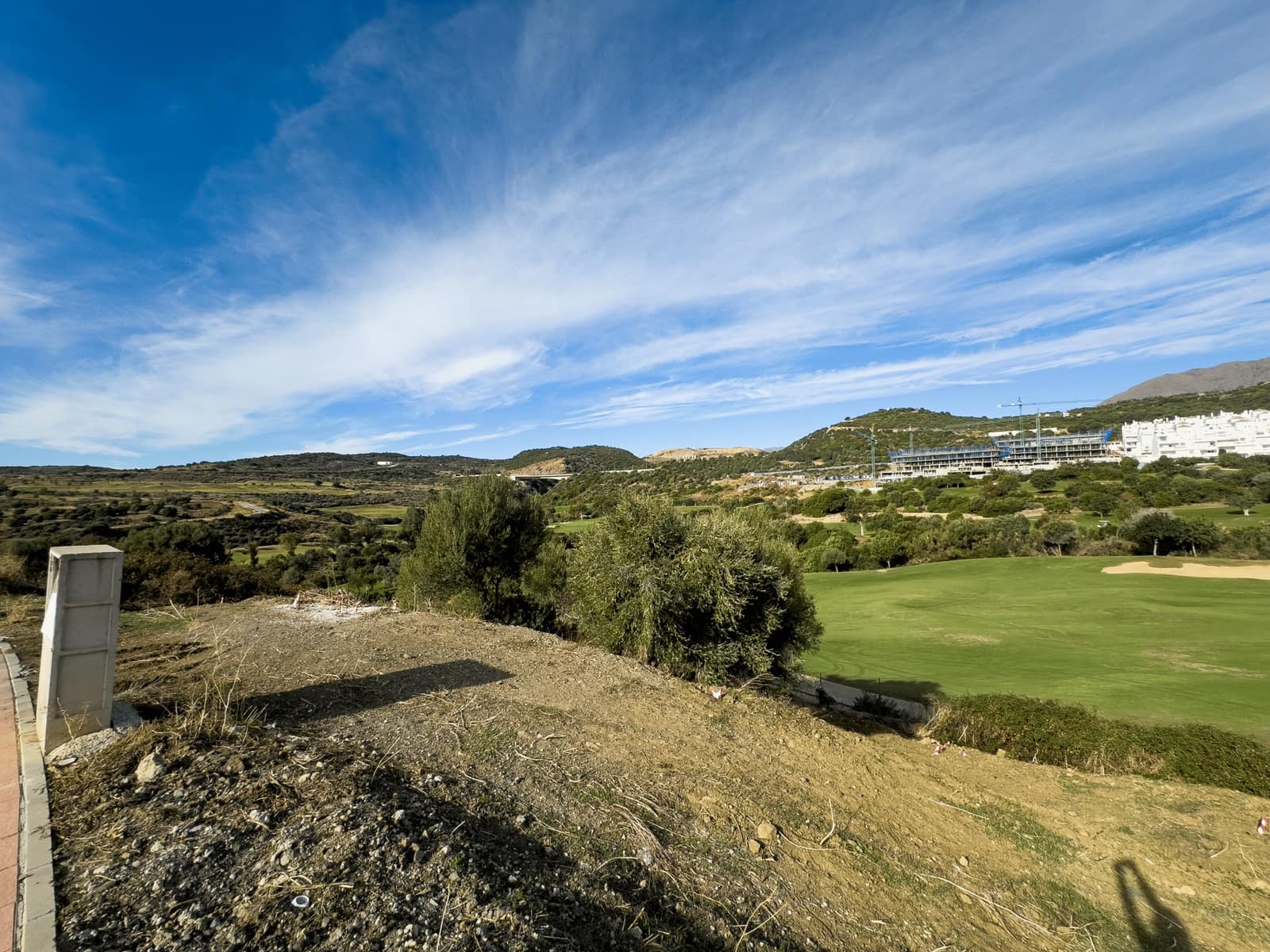 Building Plot for sale in Estepona - € 220,000 (Ref: 9415876)