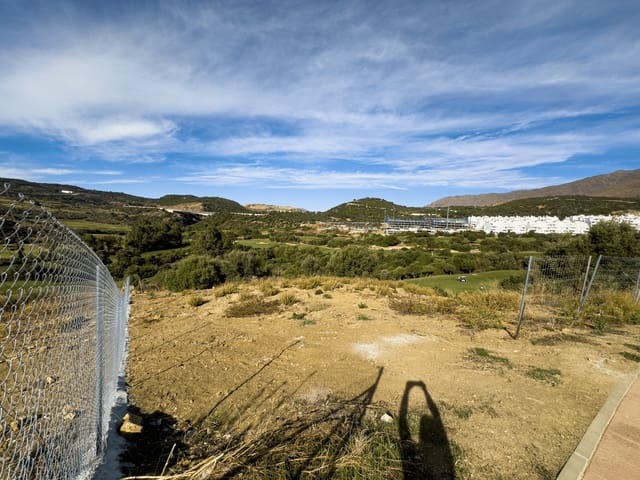 Terrain à Bâtir à vendre à Estepona - 220 000 € (Ref: 9415876)