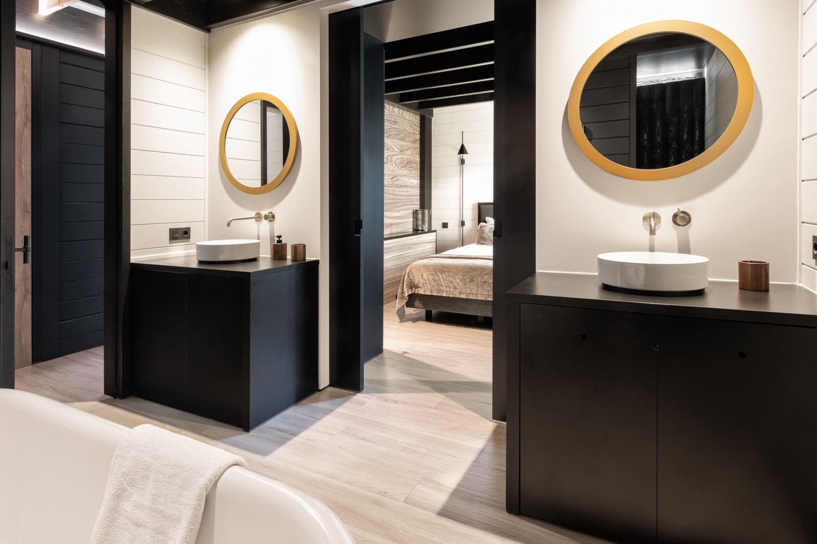 4 sovrum Villa till salu i Estepona med pool garage - 1 380 000 € (Ref: 9419506)