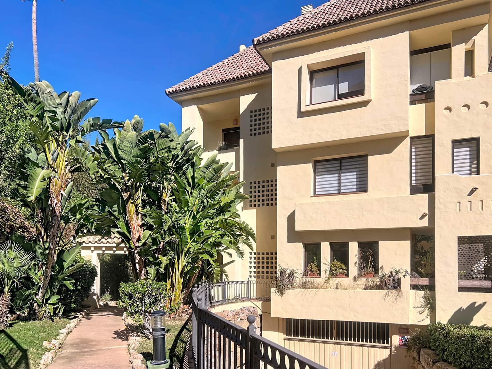 2 chambre Appartement à vendre à Manilva avec piscine garage - 275 000 € (Ref: 9427036)