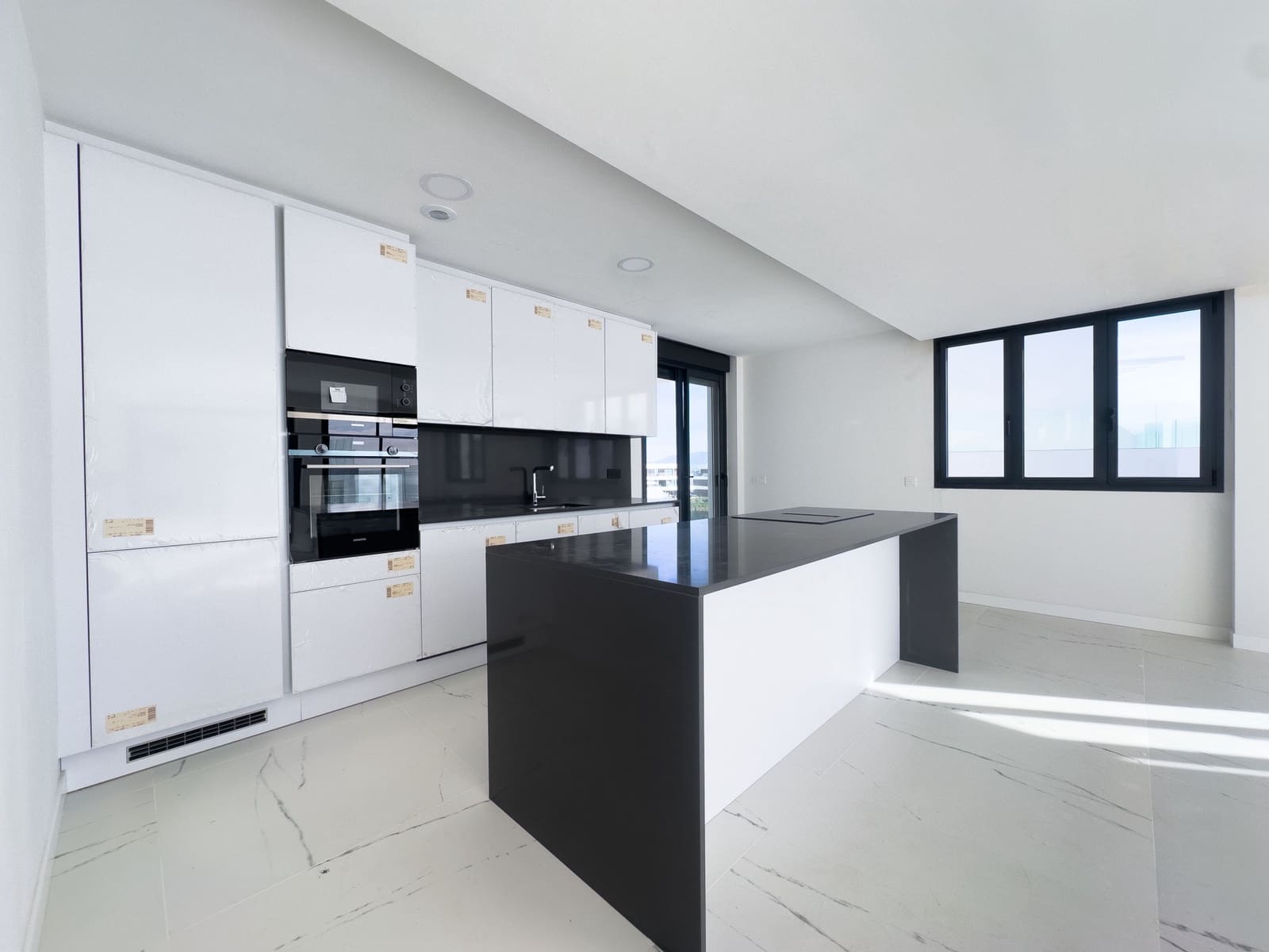 2 chambre Appartement à vendre à Casares avec piscine garage - 505 000 € (Ref: 9431245)
