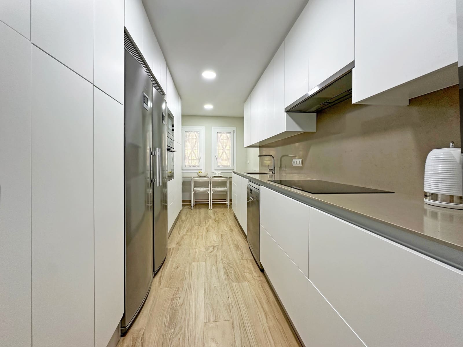 2 quarto Apartamento para venda em Estepona com piscina garagem - 530 250 € (Ref: 9431246)