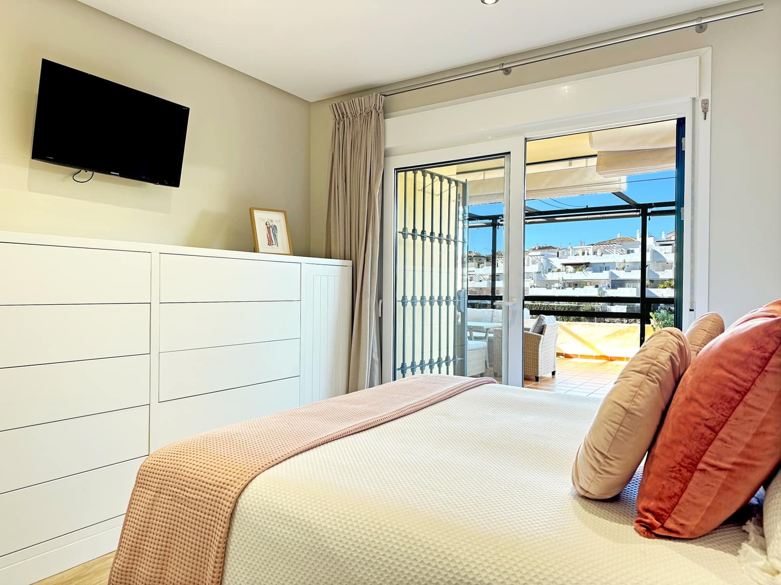 2 quarto Apartamento para venda em Estepona com piscina garagem - 530 250 € (Ref: 9431246)