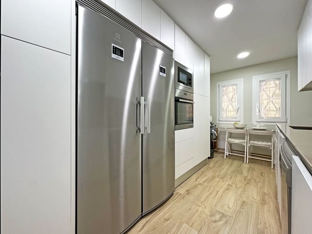 2 slaapkamer Appartement te koop in La Concha - Resina Golf, Estepona met zwembad garage - € 449.000 (Ref: 9431246)