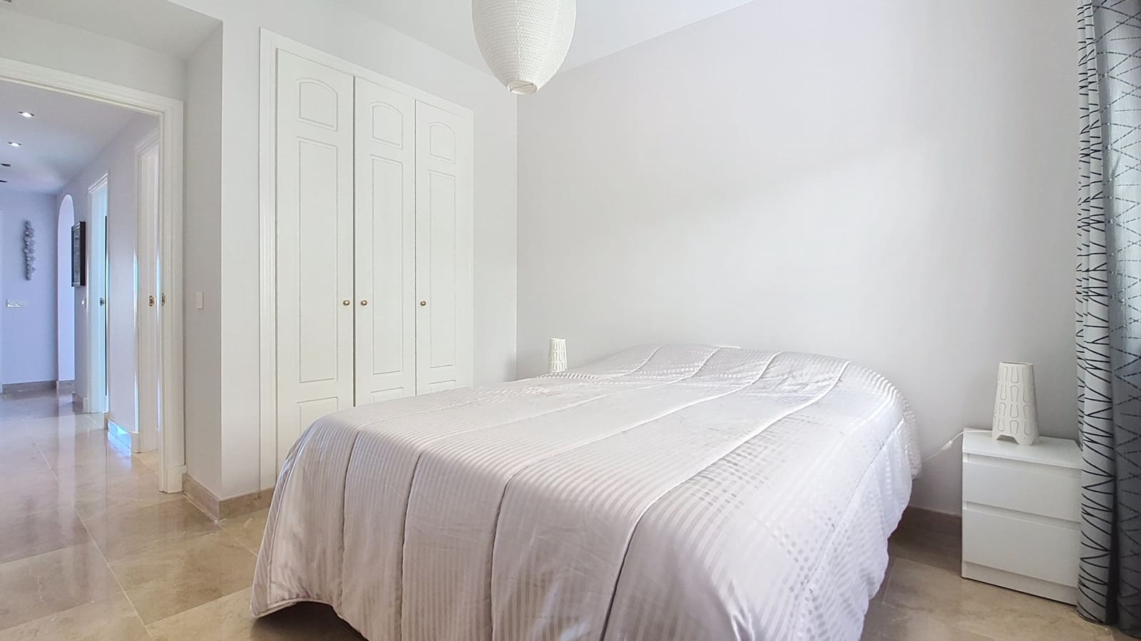 Apartamento de 3 habitaciones en Manilva en venta con piscina garaje - 349.000 € (Ref: 9431247)