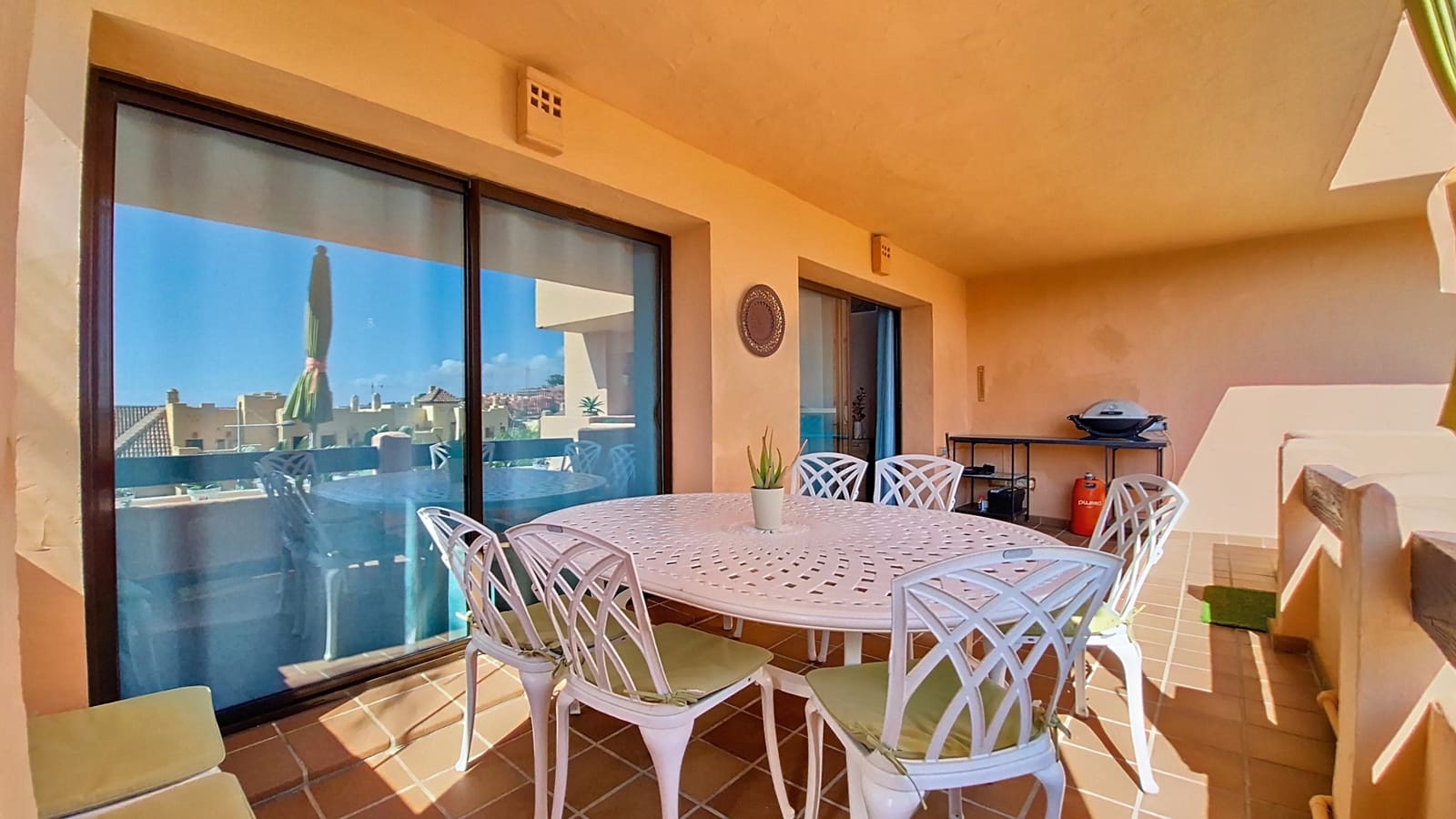 3 bedroom Apartment for sale in Manilva with pool garage - € 339,000 (Ref: 9431247)
