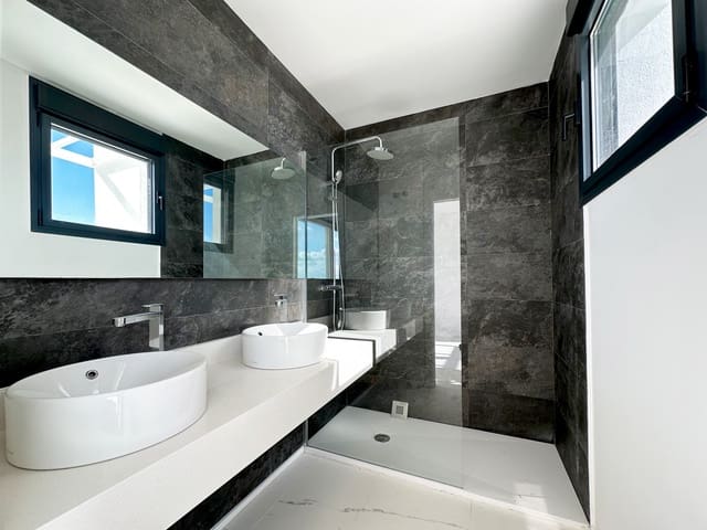 2 Zimmer Apartment zu verkaufen in Bahia de Casares, Casares mit Pool Garage - 505.000 € (Ref: 9431248)