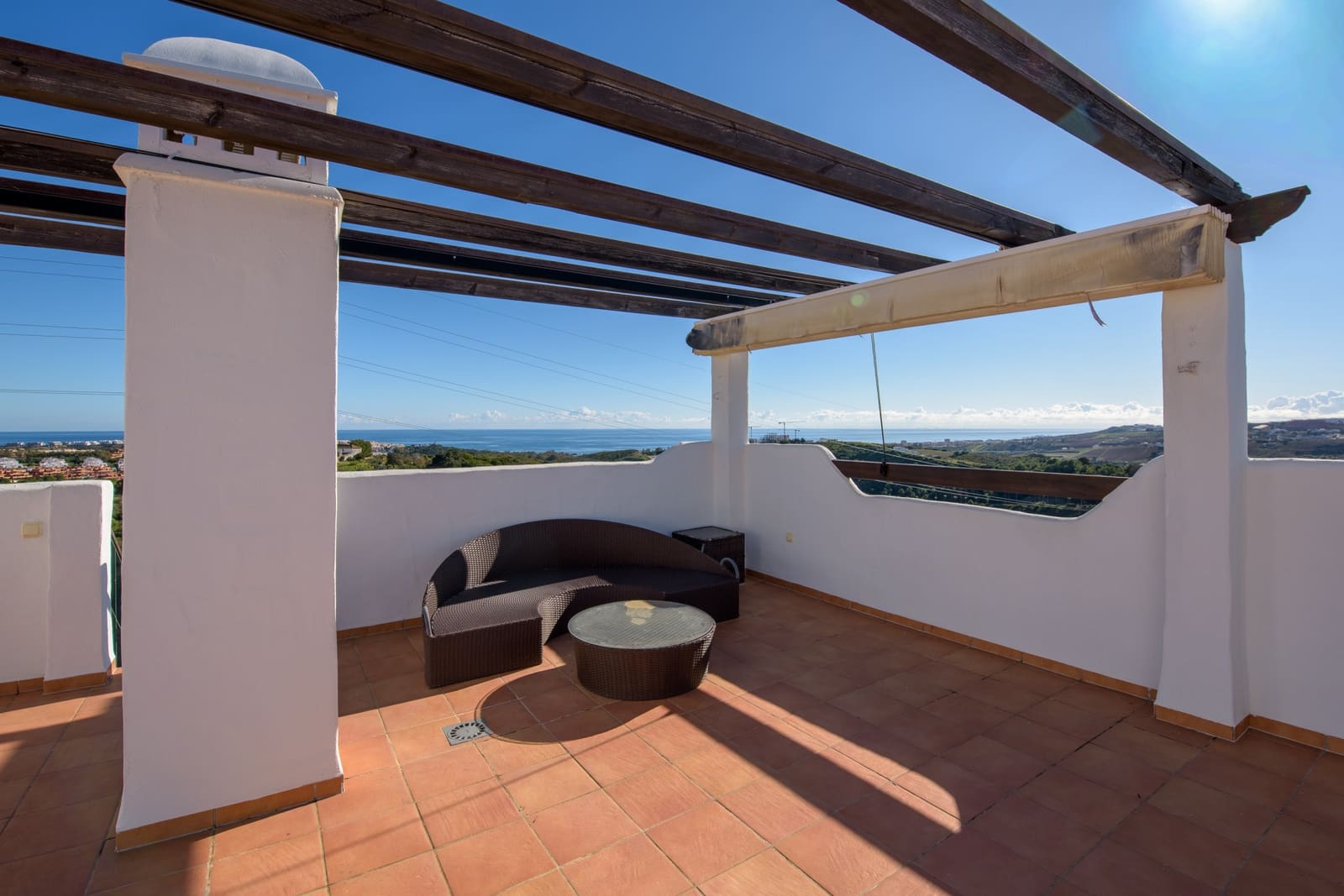 Ático de 4 habitaciones en Casares en venta con piscina garaje - 440.000 € (Ref: 9439933)