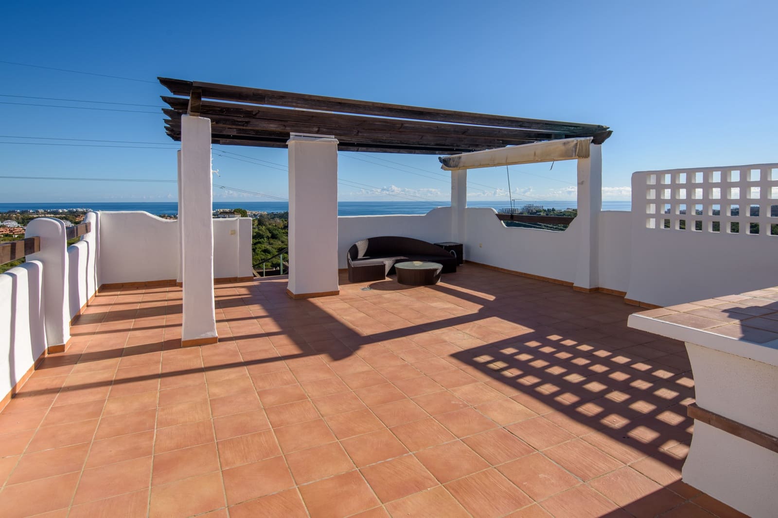 Ático de 4 habitaciones en Casares en venta con piscina garaje - 440.000 € (Ref: 9439933)