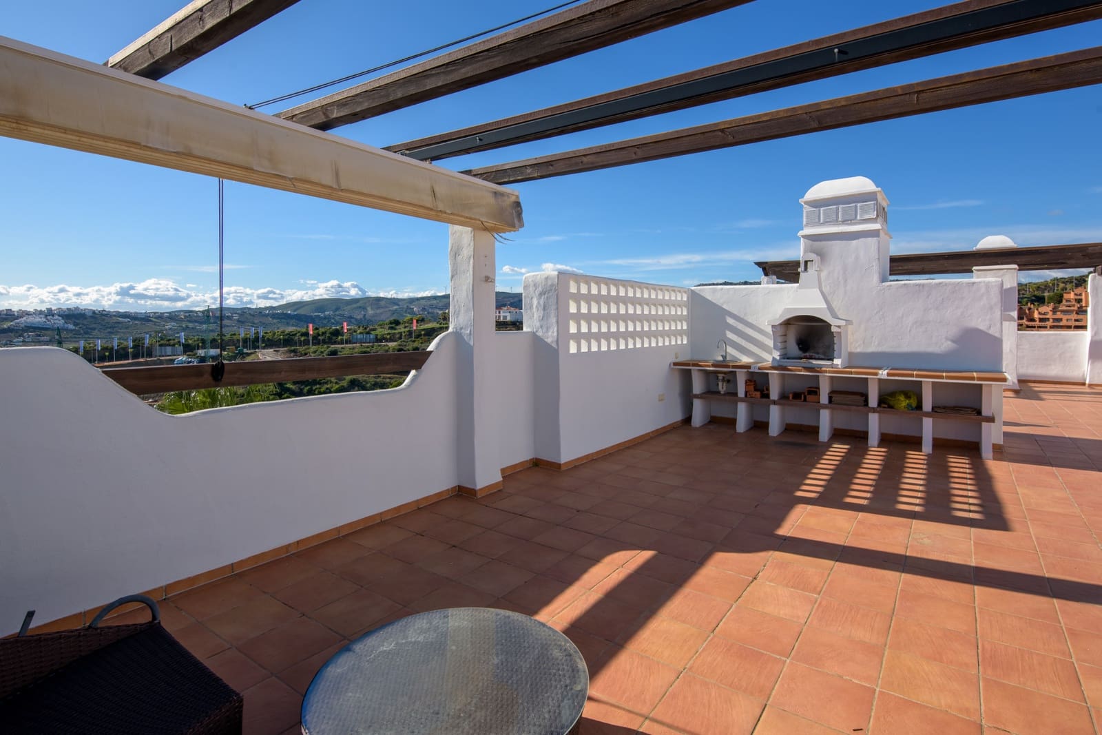 Ático de 4 habitaciones en Casares en venta con piscina garaje - 440.000 € (Ref: 9439933)
