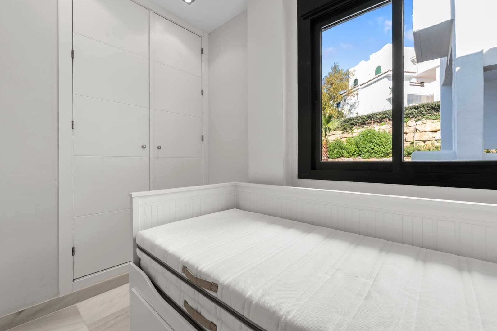 Ático de 4 habitaciones en Casares en venta con piscina garaje - 440.000 € (Ref: 9439933)