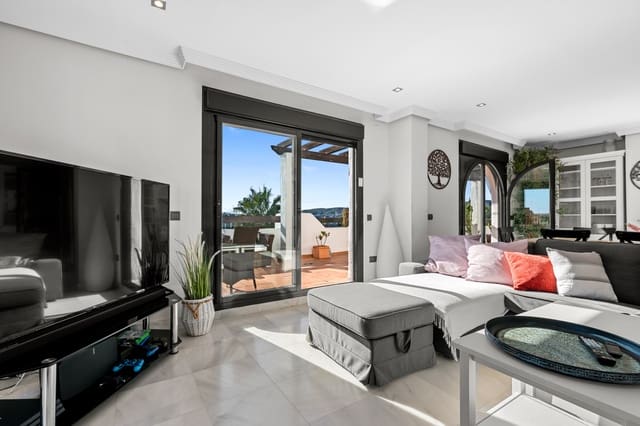 Ático de 4 habitaciones en Casares en venta con piscina garaje - 440.000 € (Ref: 9439933)