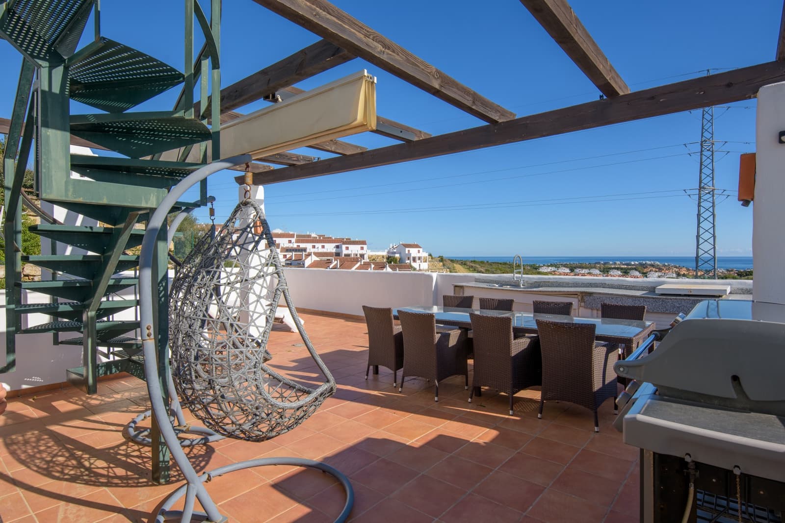 Ático de 4 habitaciones en Casares en venta con piscina garaje - 440.000 € (Ref: 9439933)