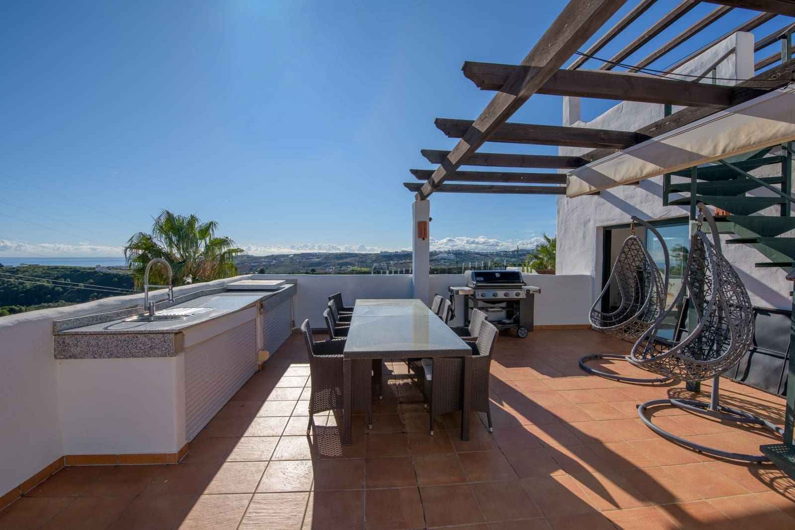 Ático de 4 habitaciones en Casares en venta con piscina garaje - 440.000 € (Ref: 9439933)