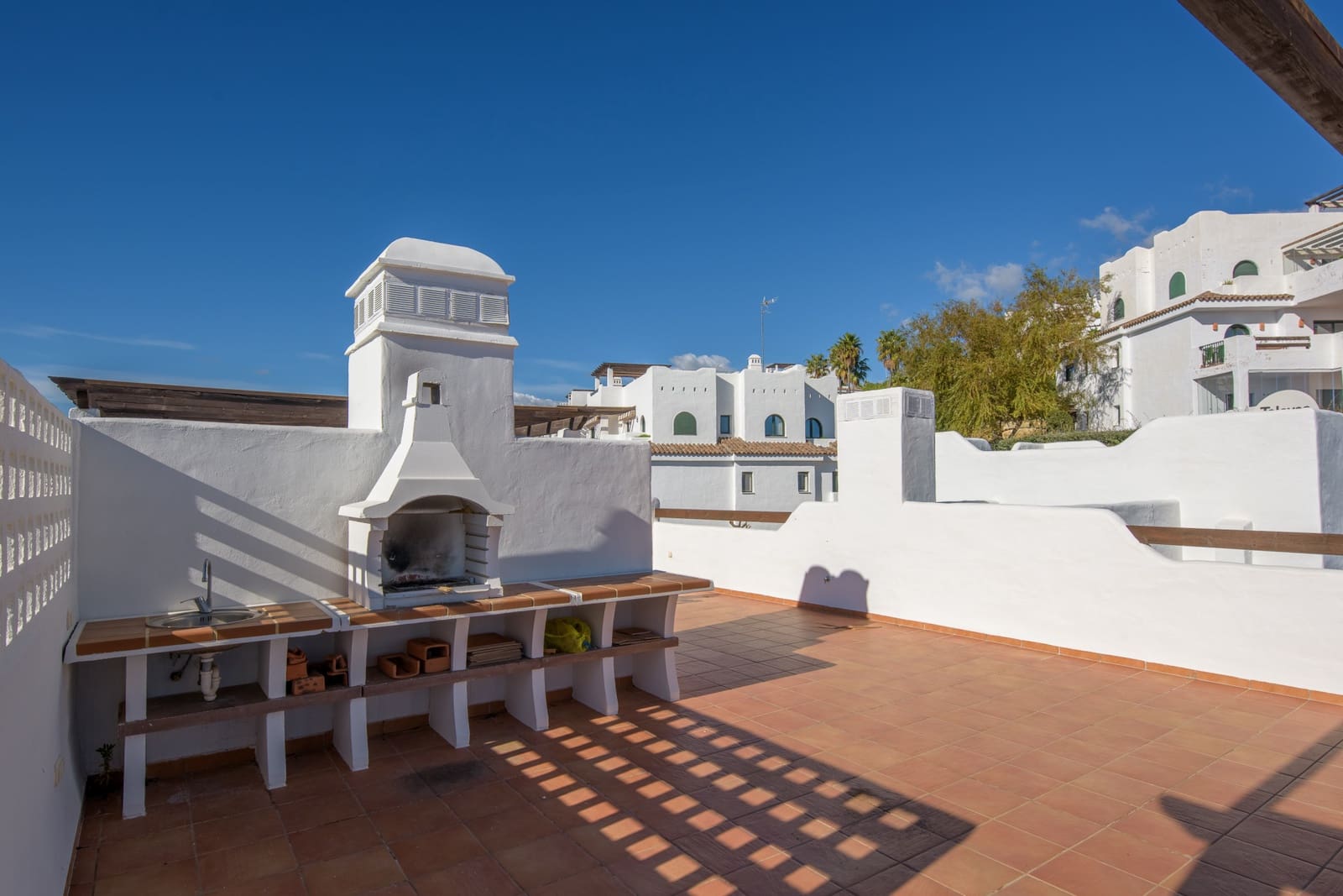 Ático de 4 habitaciones en Casares en venta con piscina garaje - 440.000 € (Ref: 9439933)