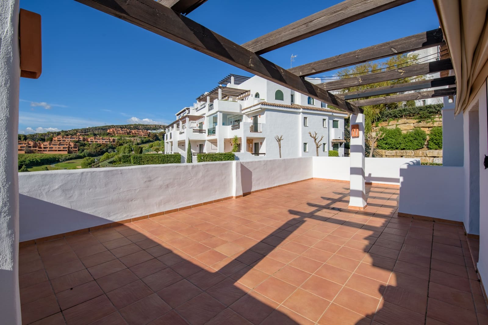 Ático de 4 habitaciones en Casares en venta con piscina garaje - 440.000 € (Ref: 9439933)