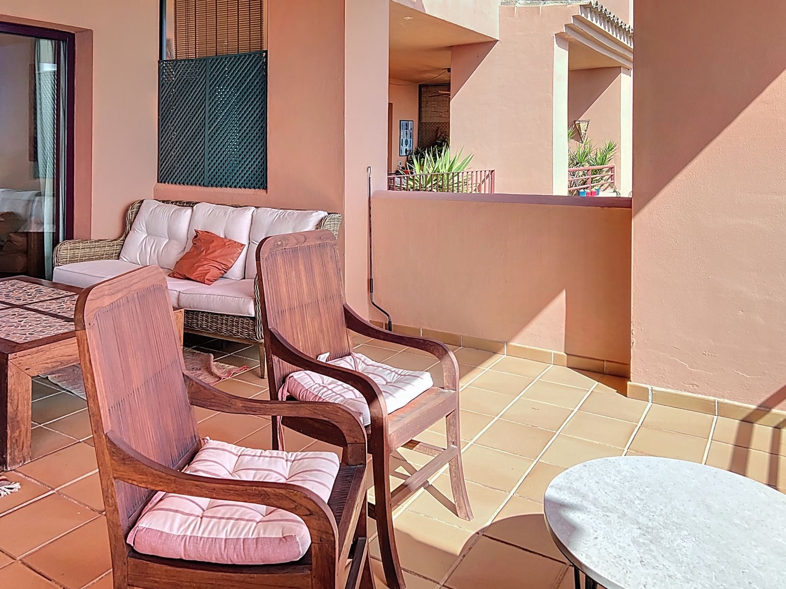 2 chambre Appartement à vendre à Manilva avec piscine garage - 439 000 € (Ref: 9465483)