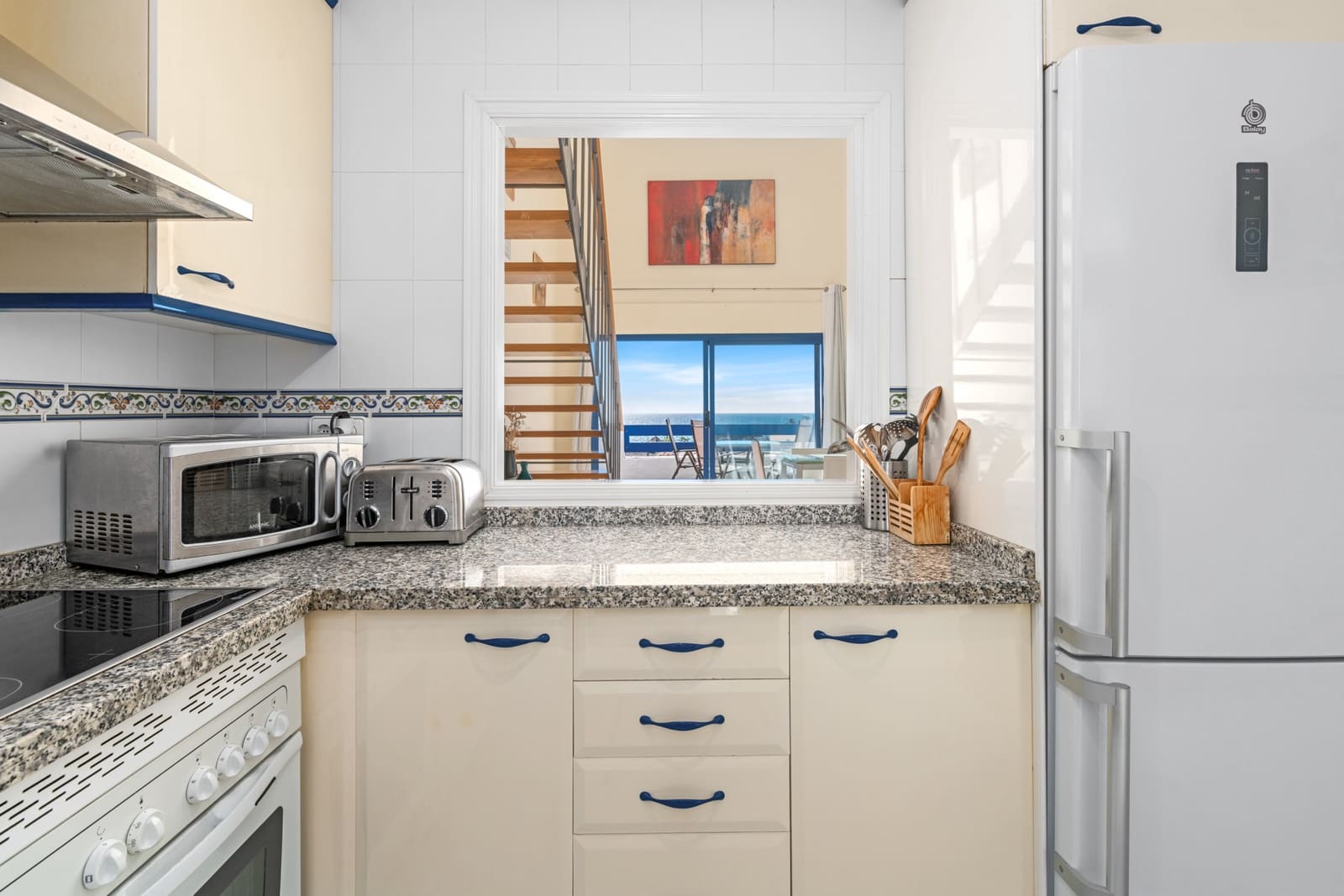 3 bedroom Penthouse for sale in Manilva with pool garage - € 395,000 (Ref: 9508661)