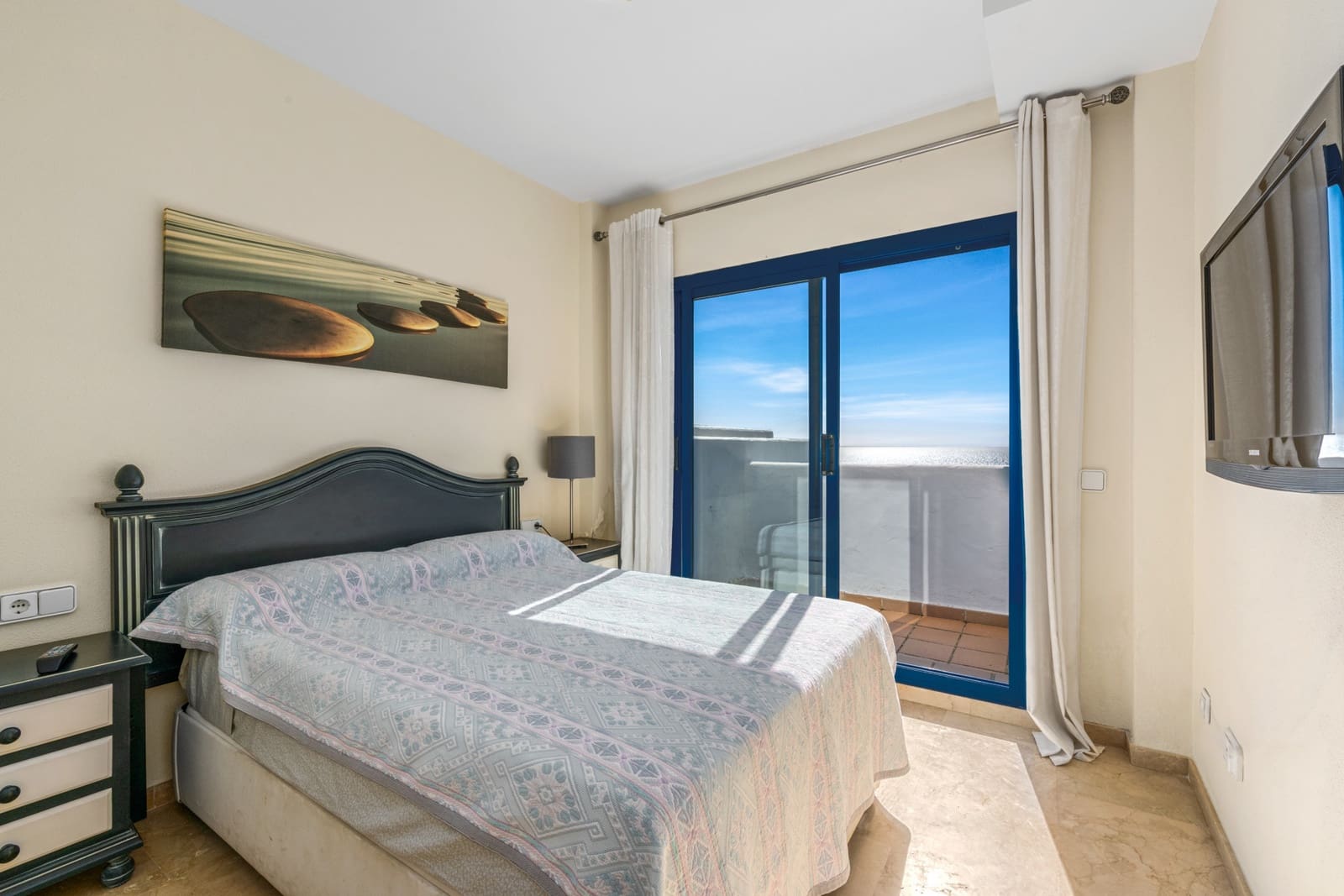 3 bedroom Penthouse for sale in Manilva with pool garage - € 395,000 (Ref: 9508661)