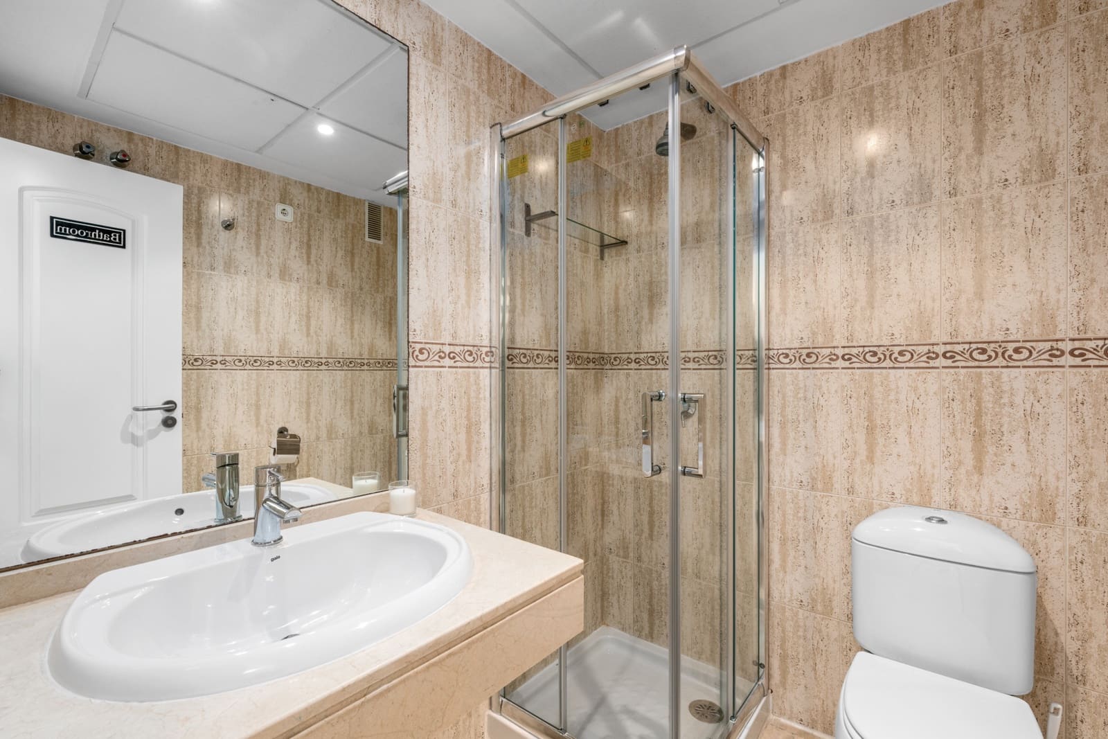 3 bedroom Penthouse for sale in Manilva with pool garage - € 395,000 (Ref: 9508661)