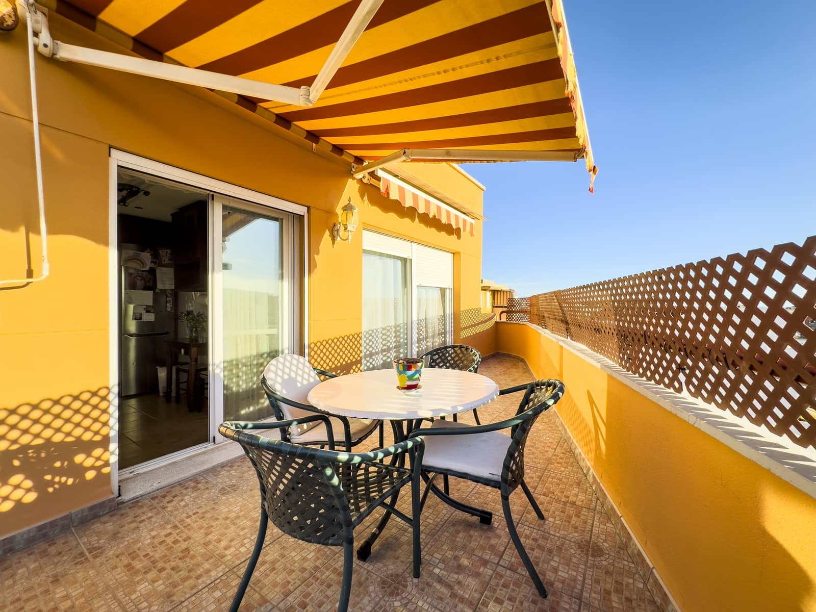 3 chambre Penthouse à vendre à Estepona avec garage - 680 000 € (Ref: 9516064)