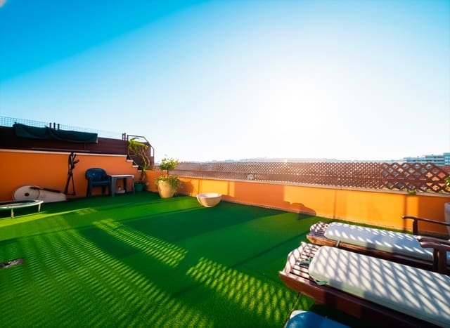 3 quarto Penthouse para venda em Estepona com garagem - 639 000 € (Ref: 9516064)