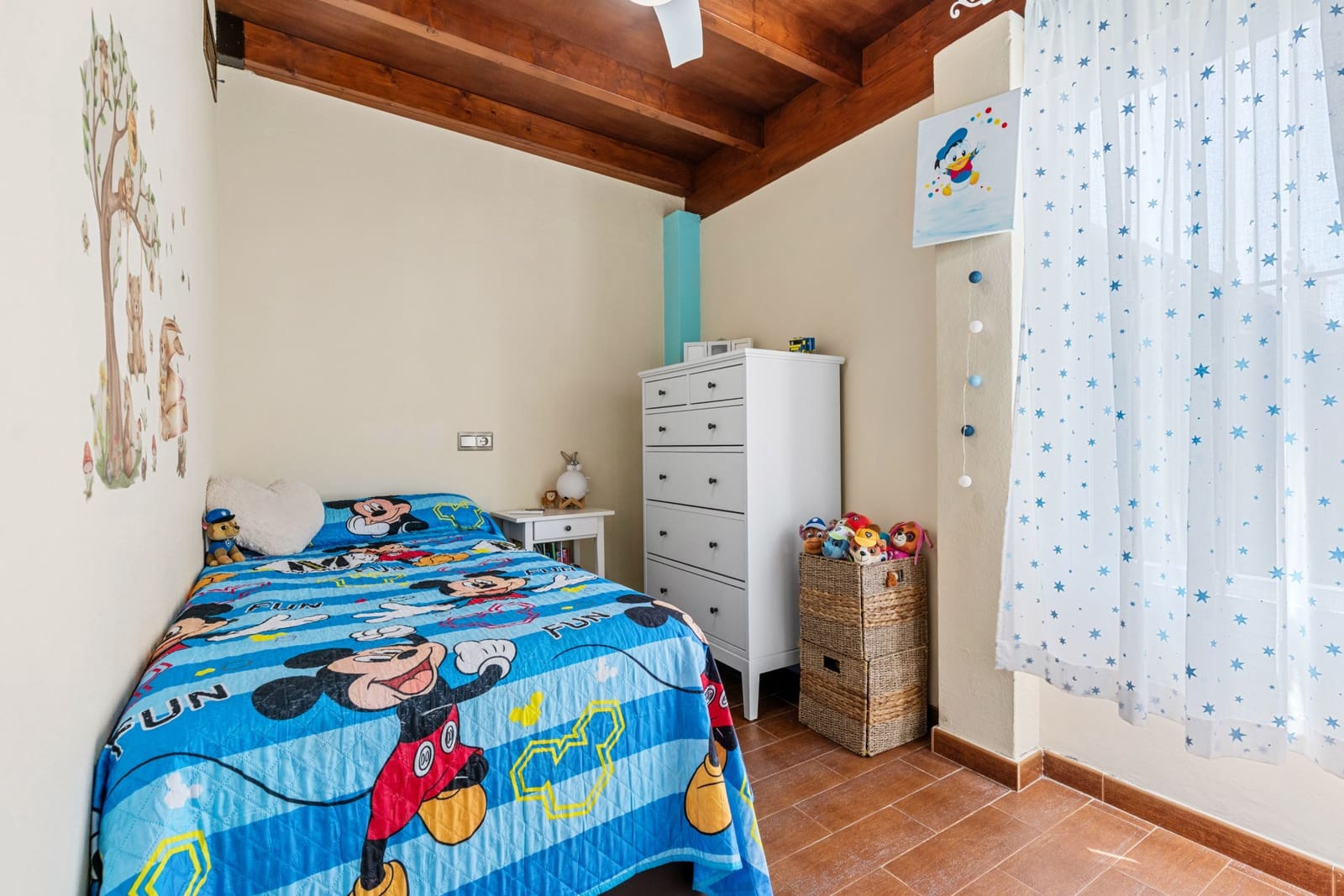 3 bedroom Penthouse for sale in Estepona with garage - € 620,000 (Ref: 9516064)