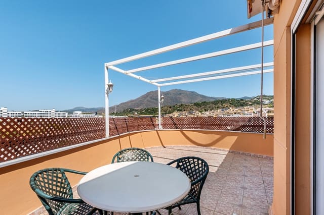 3 sovrum Takvåning till salu i Estepona med garage - 620 000 € (Ref: 9516064)