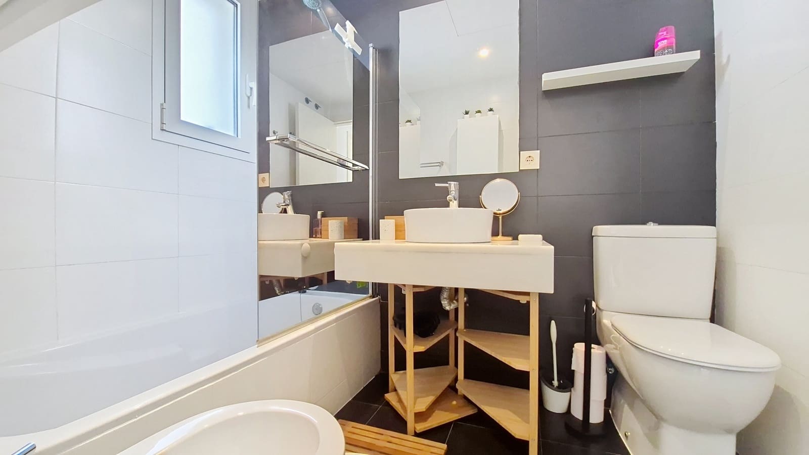 2 slaapkamer Penthouse te koop in Estepona met zwembad garage - € 266.000 (Ref: 9524111)