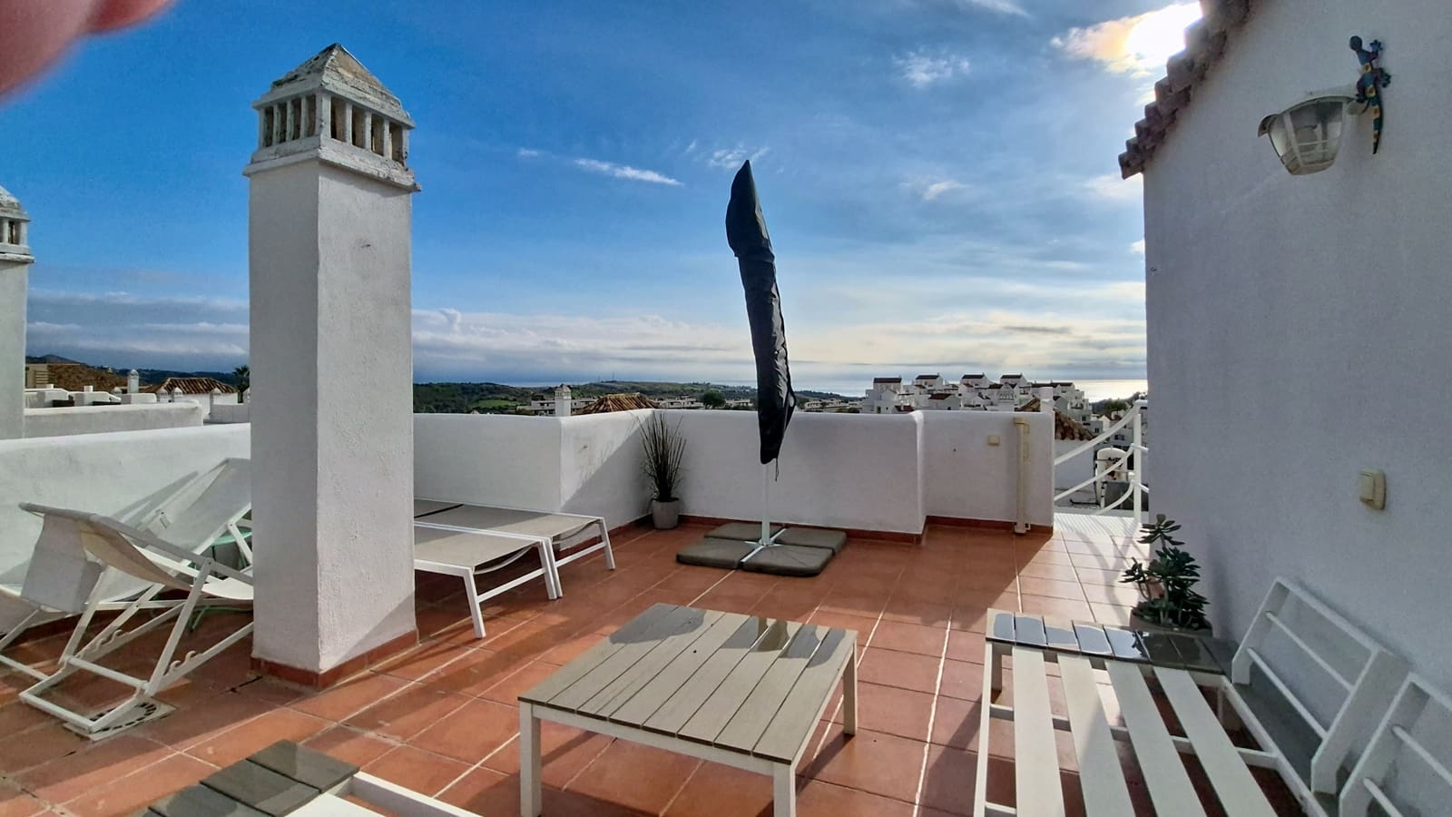 2 slaapkamer Penthouse te koop in Estepona met zwembad garage - € 266.000 (Ref: 9524111)