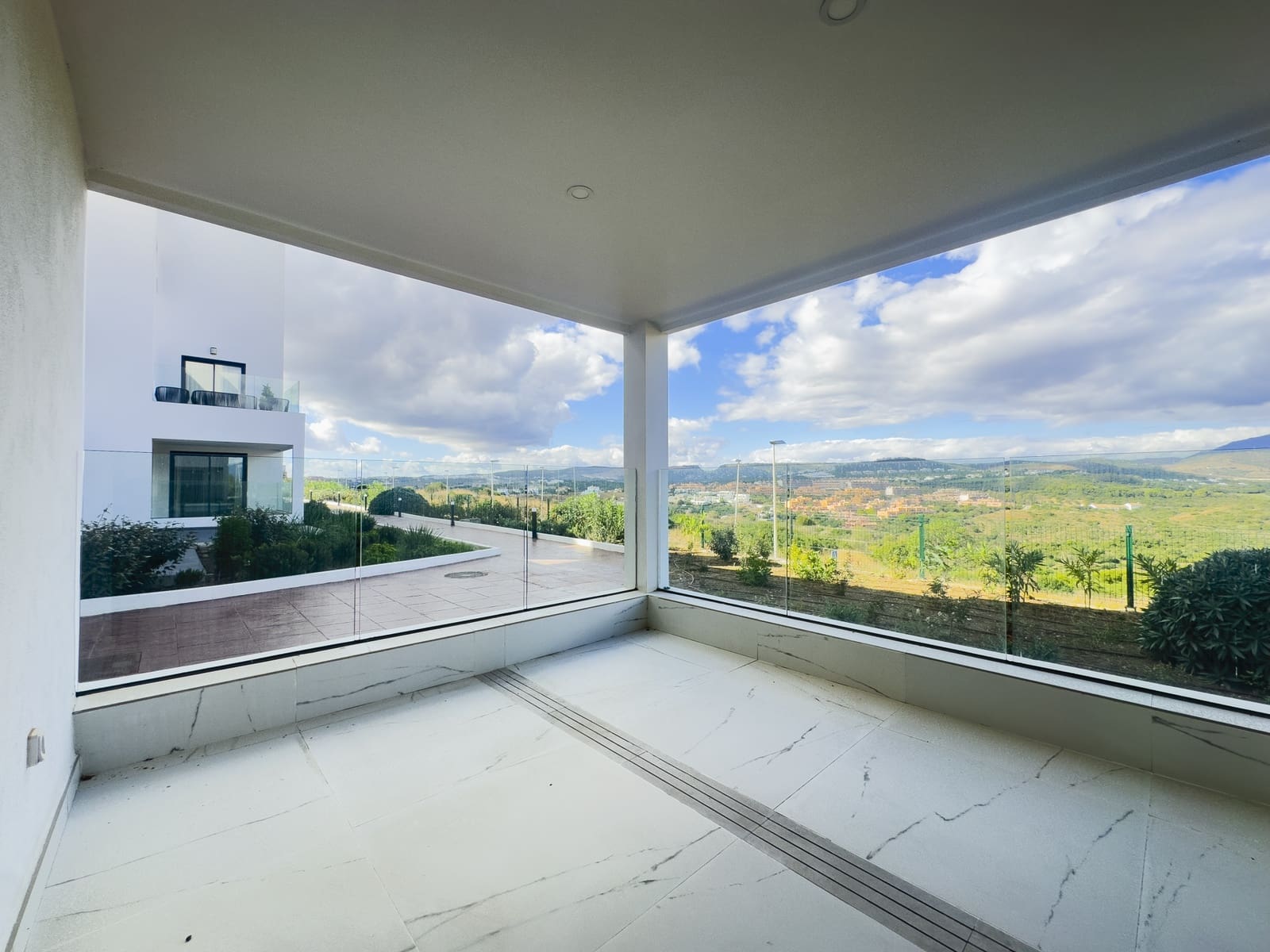 3 makuuhuone Huoneisto myytävänä paikassa Casares mukana uima-altaan 
autotalli - 469 000 € (Ref: 9547841)