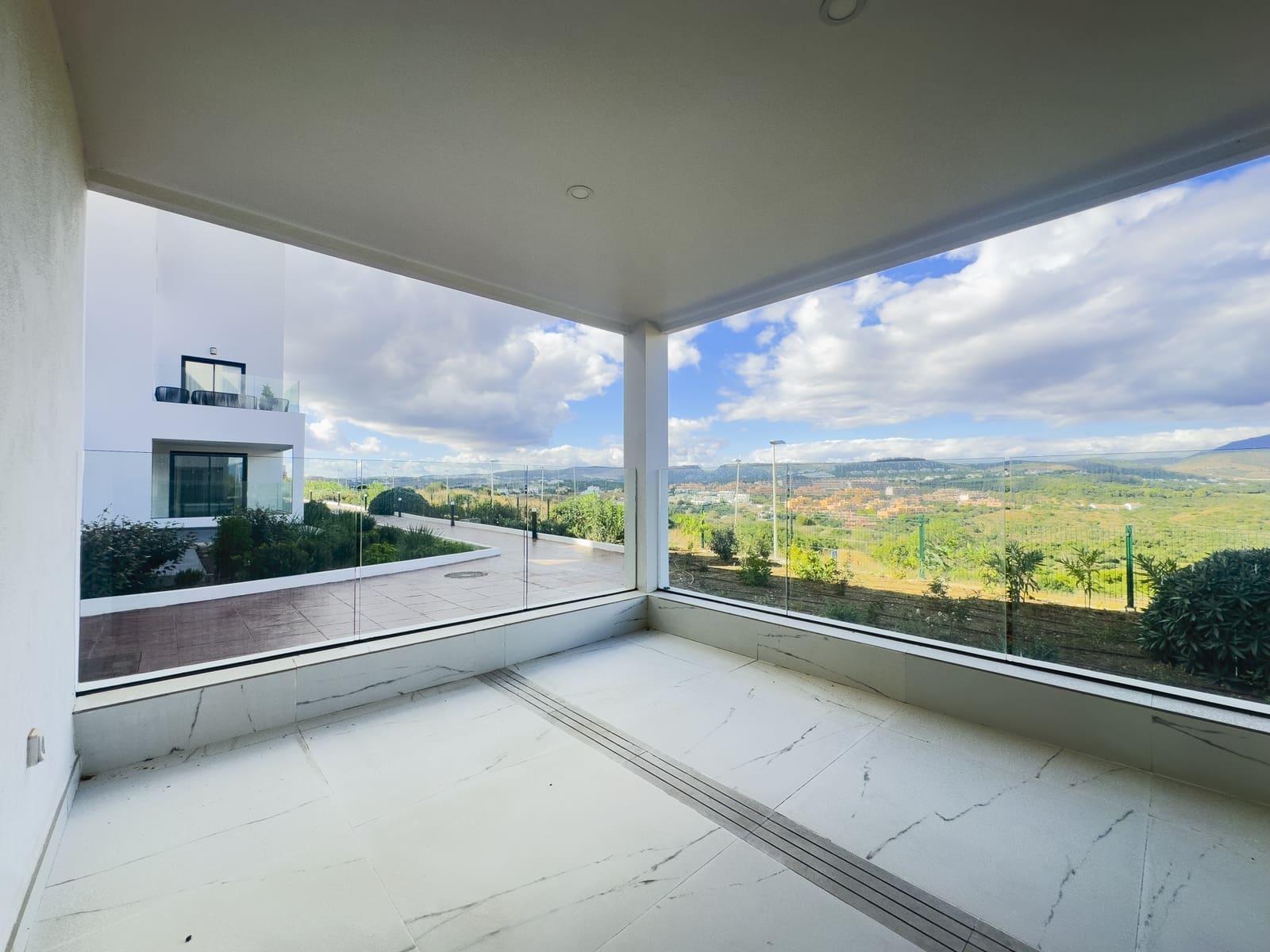 3 soverom Leilighet til salgs i Casares med svømmebasseng garasje - € 469 000 (Ref: 9547841)