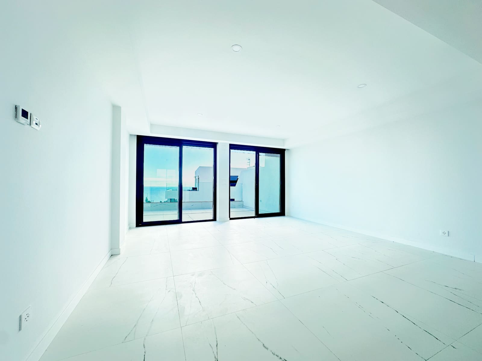 3 slaapkamer Penthouse te koop in Casares met zwembad garage - € 650.000 (Ref: 9547842)