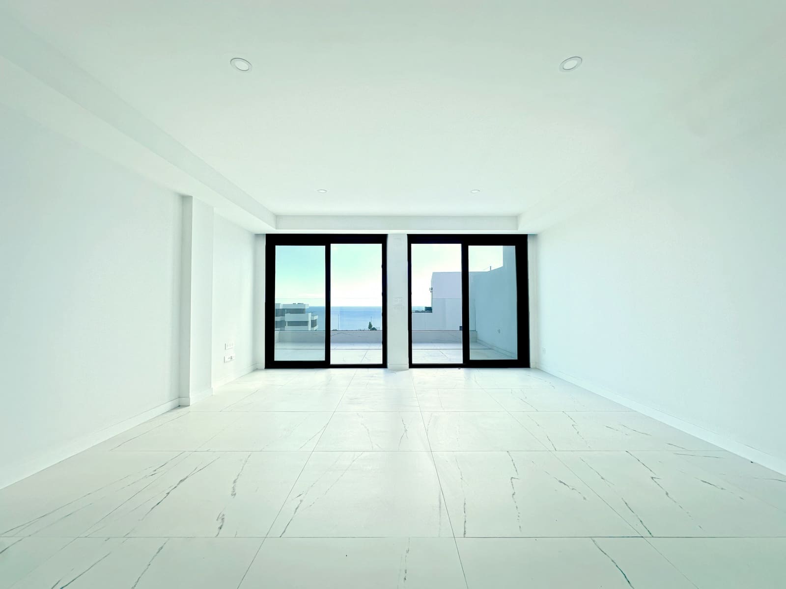 3 slaapkamer Penthouse te koop in Casares met zwembad garage - € 650.000 (Ref: 9547842)