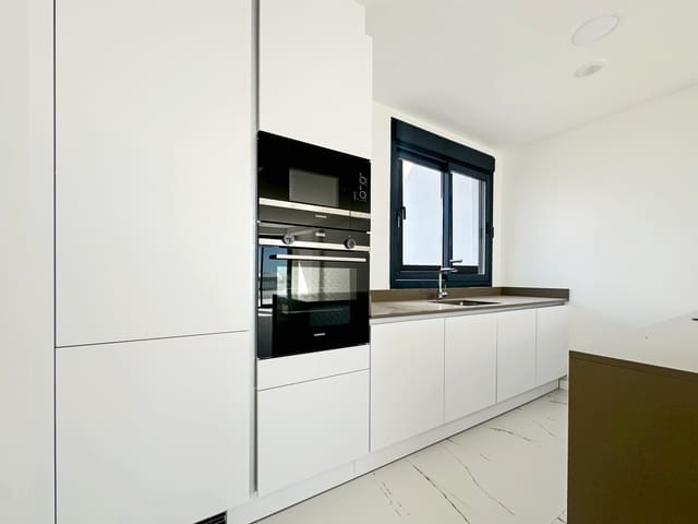3 slaapkamer Penthouse te koop in Bahia de Casares, Casares met zwembad garage - € 650.000 (Ref: 9547842)