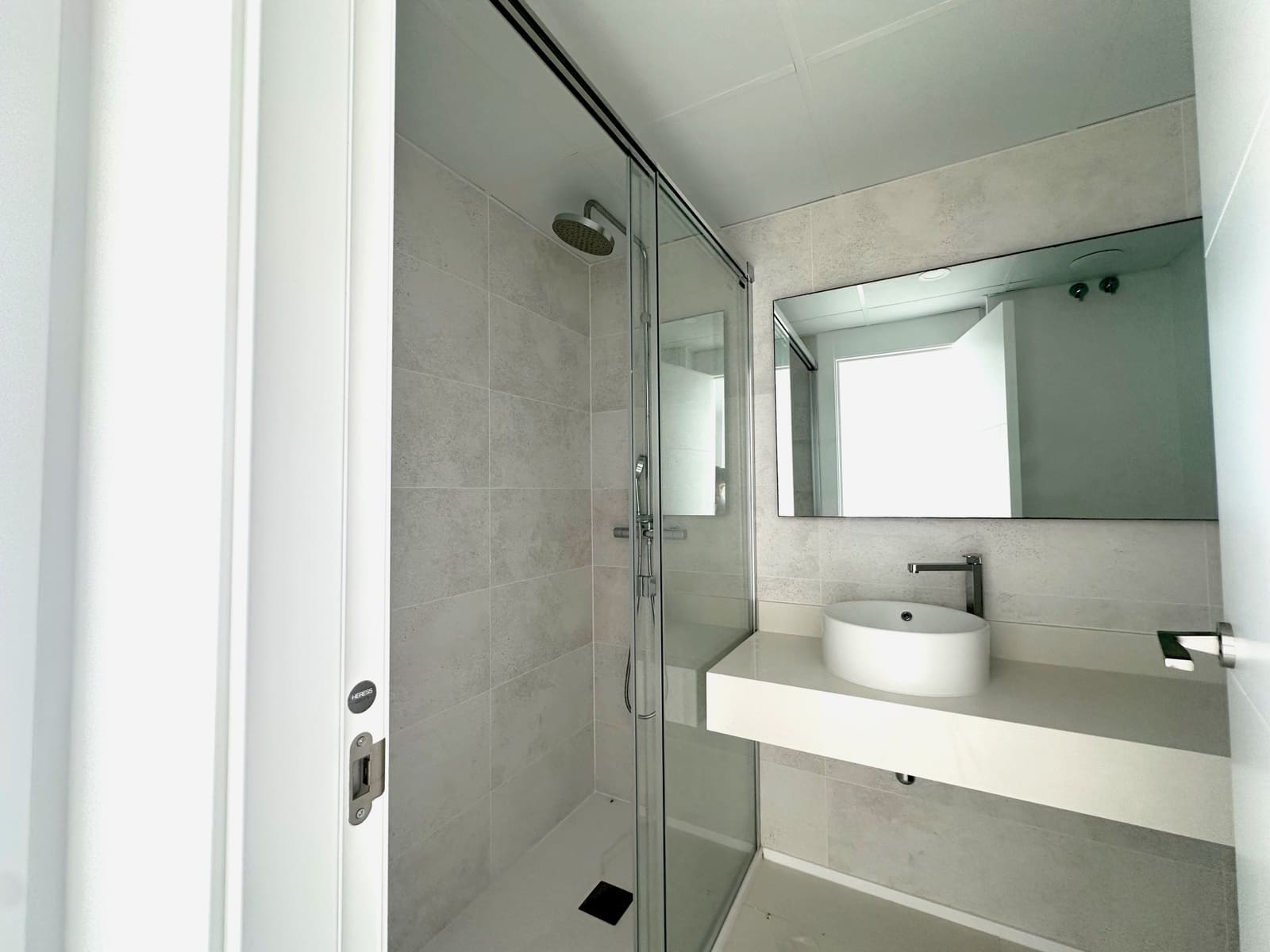3 slaapkamer Penthouse te koop in Casares met zwembad garage - € 650.000 (Ref: 9547842)