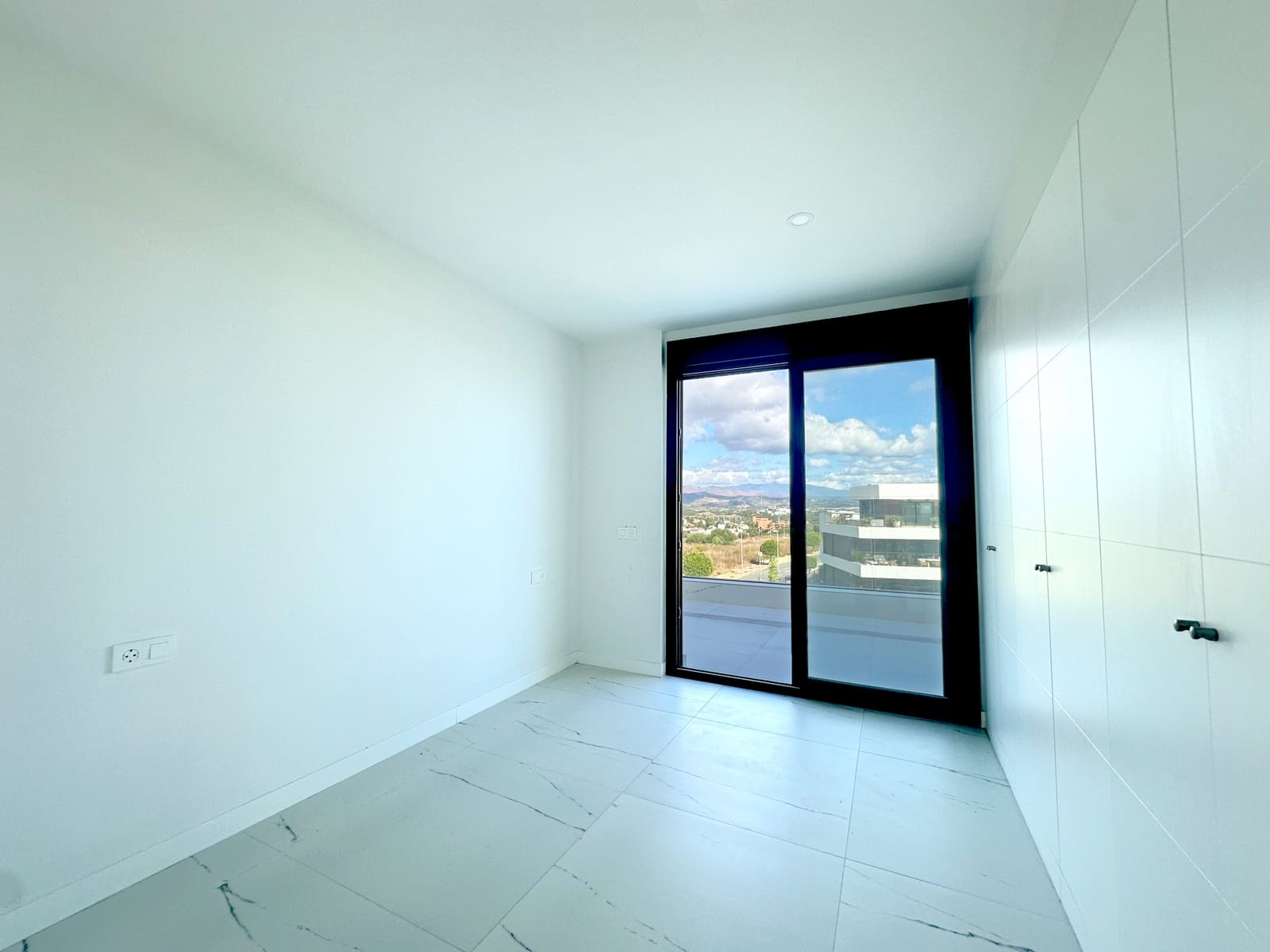 3 slaapkamer Penthouse te koop in Casares met zwembad garage - € 650.000 (Ref: 9547842)