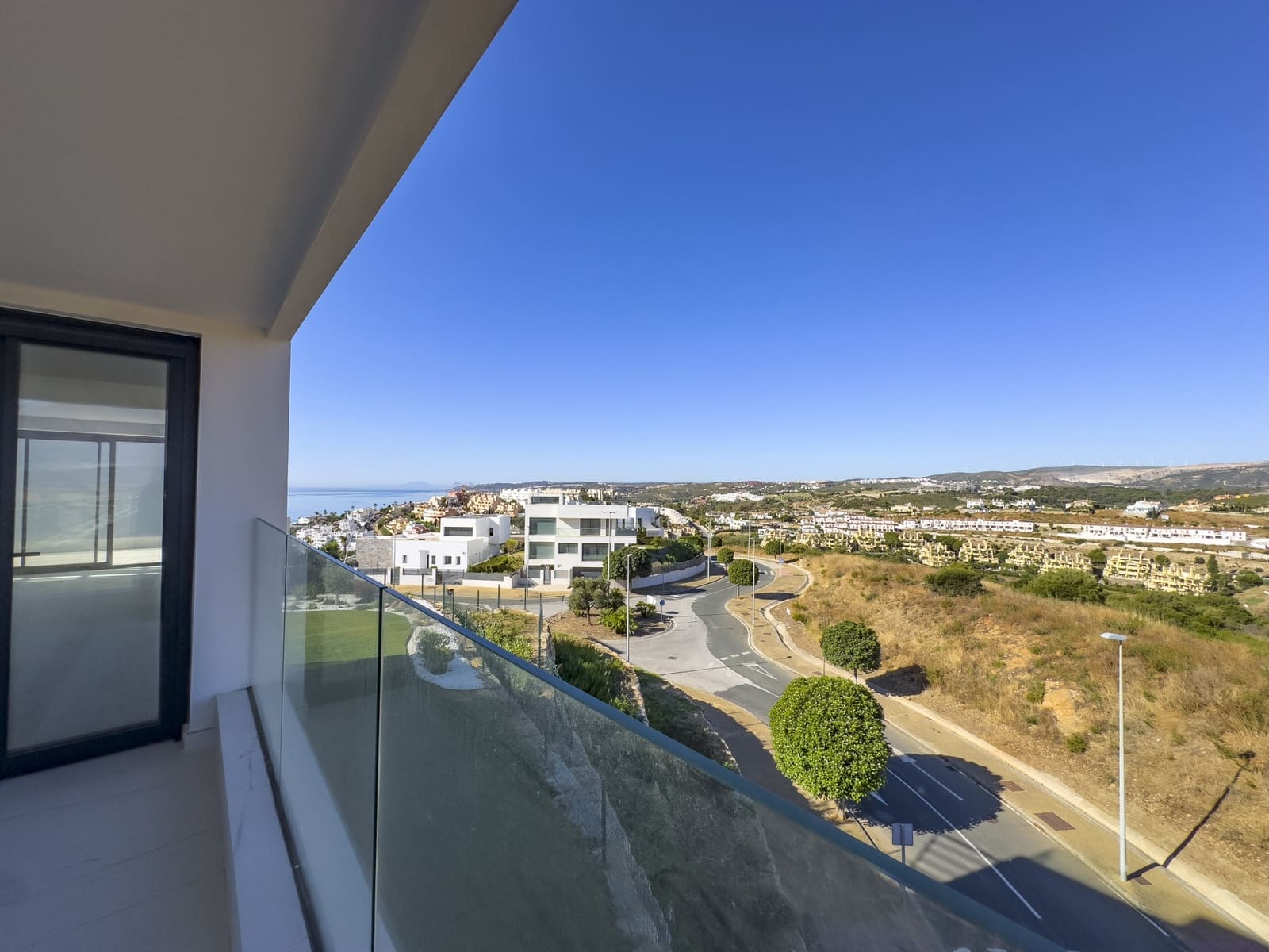 Apartamento de 2 habitaciones en Casares en venta con piscina garaje - 525.000 € (Ref: 9547843)