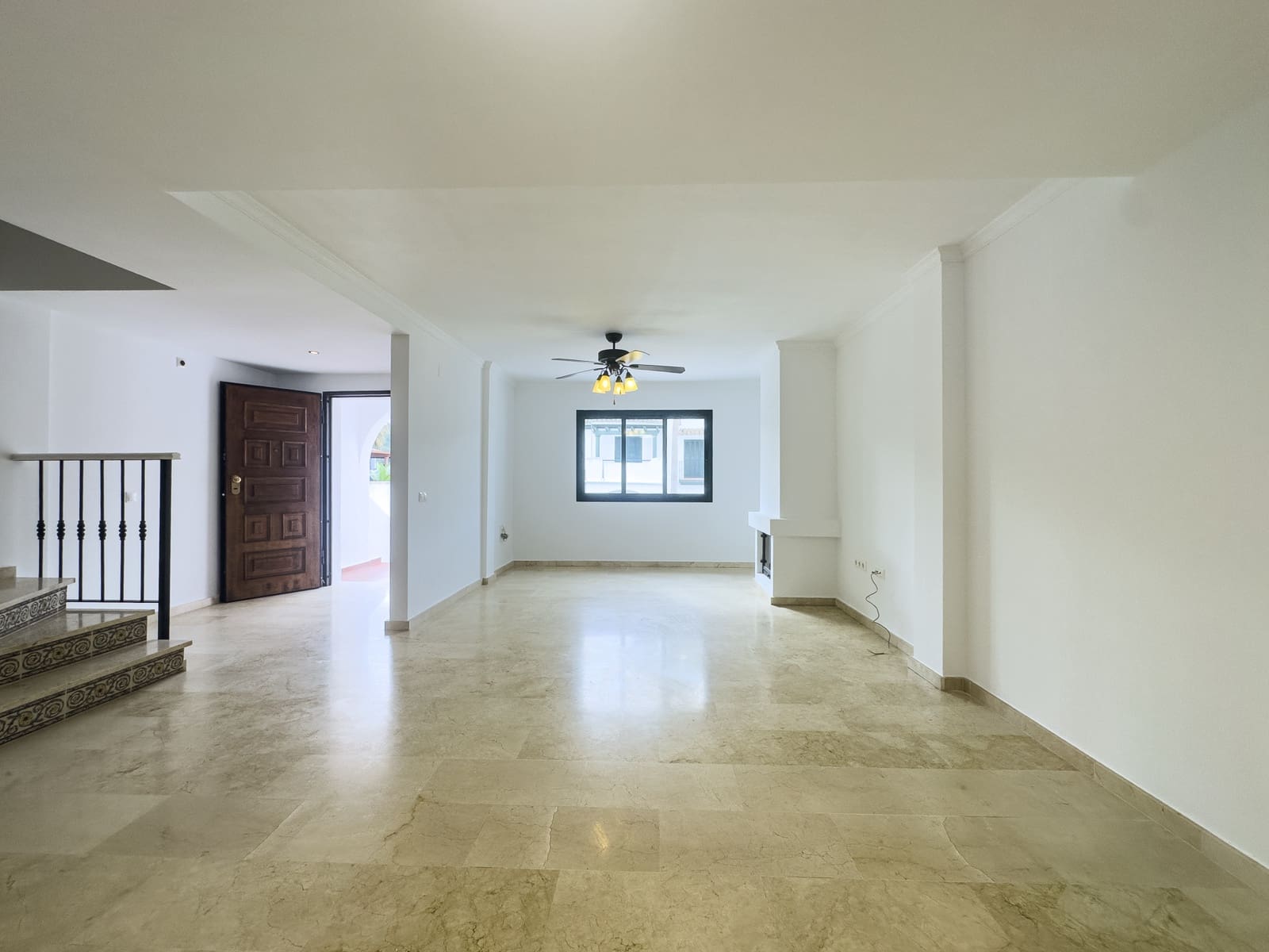 3 bedroom Townhouse for sale in Manilva with pool garage - € 610,000 (Ref: 9547849)