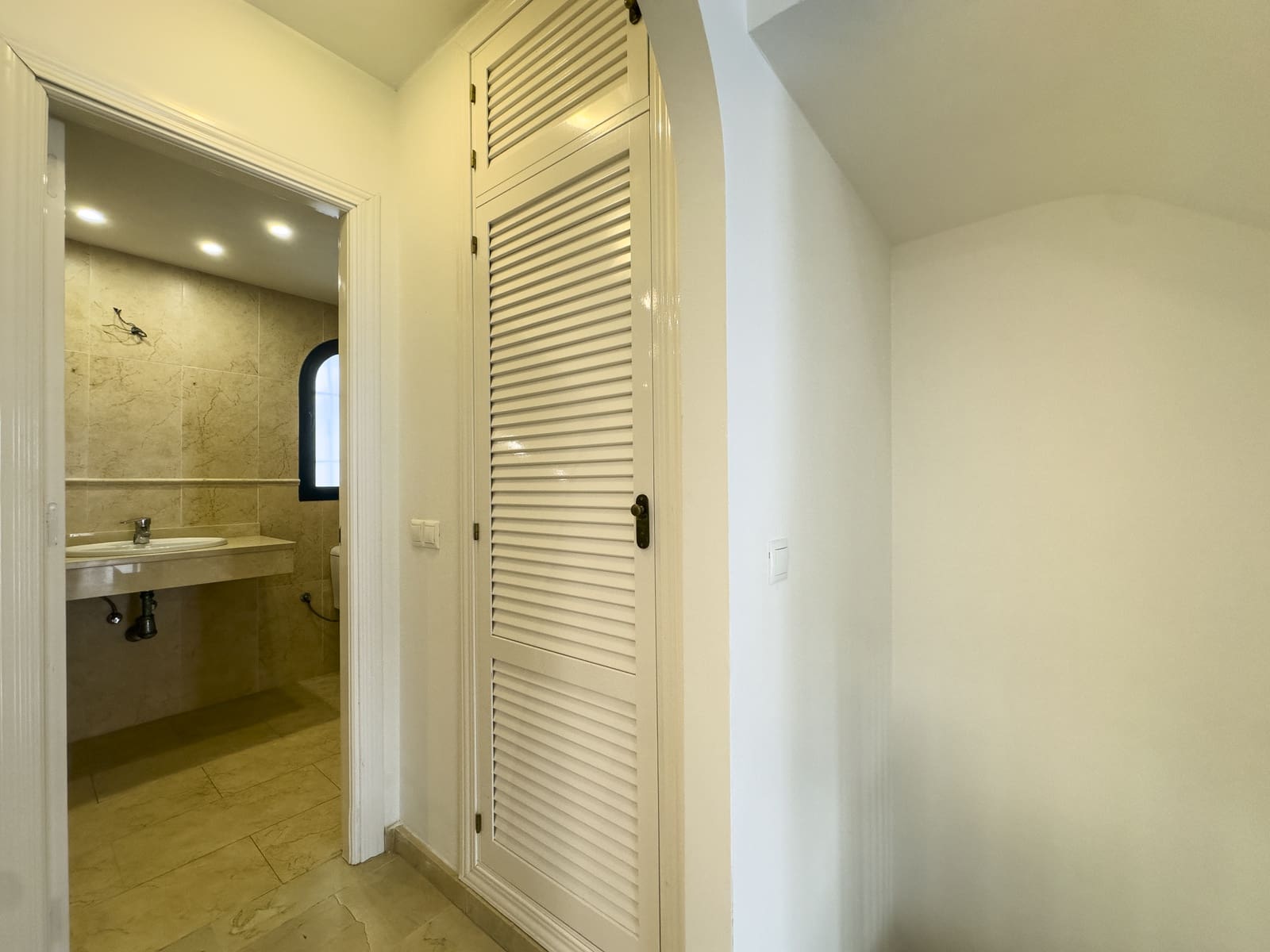 3 bedroom Townhouse for sale in Manilva with pool garage - € 610,000 (Ref: 9547849)