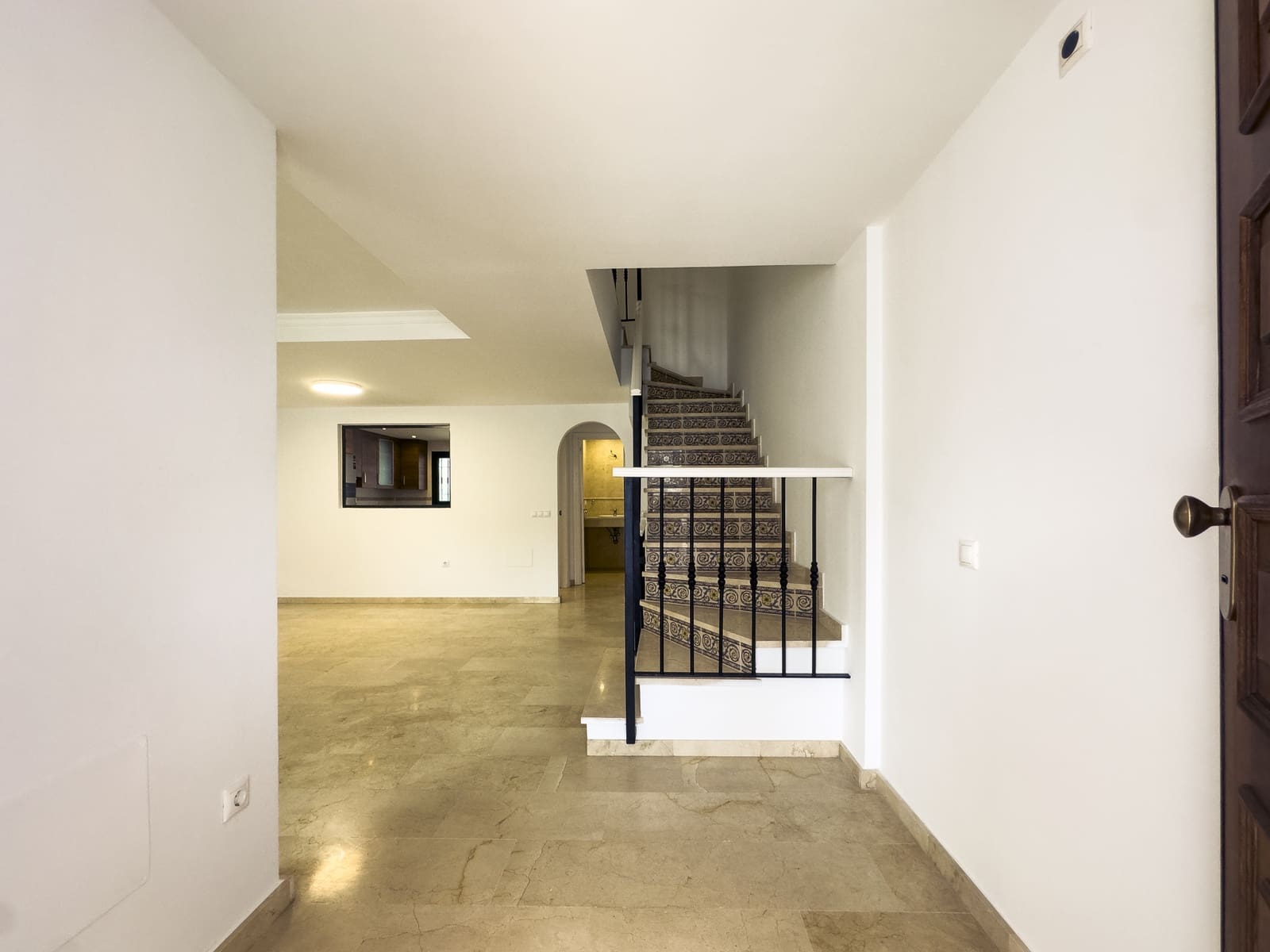 3 bedroom Townhouse for sale in Manilva with pool garage - € 610,000 (Ref: 9547849)