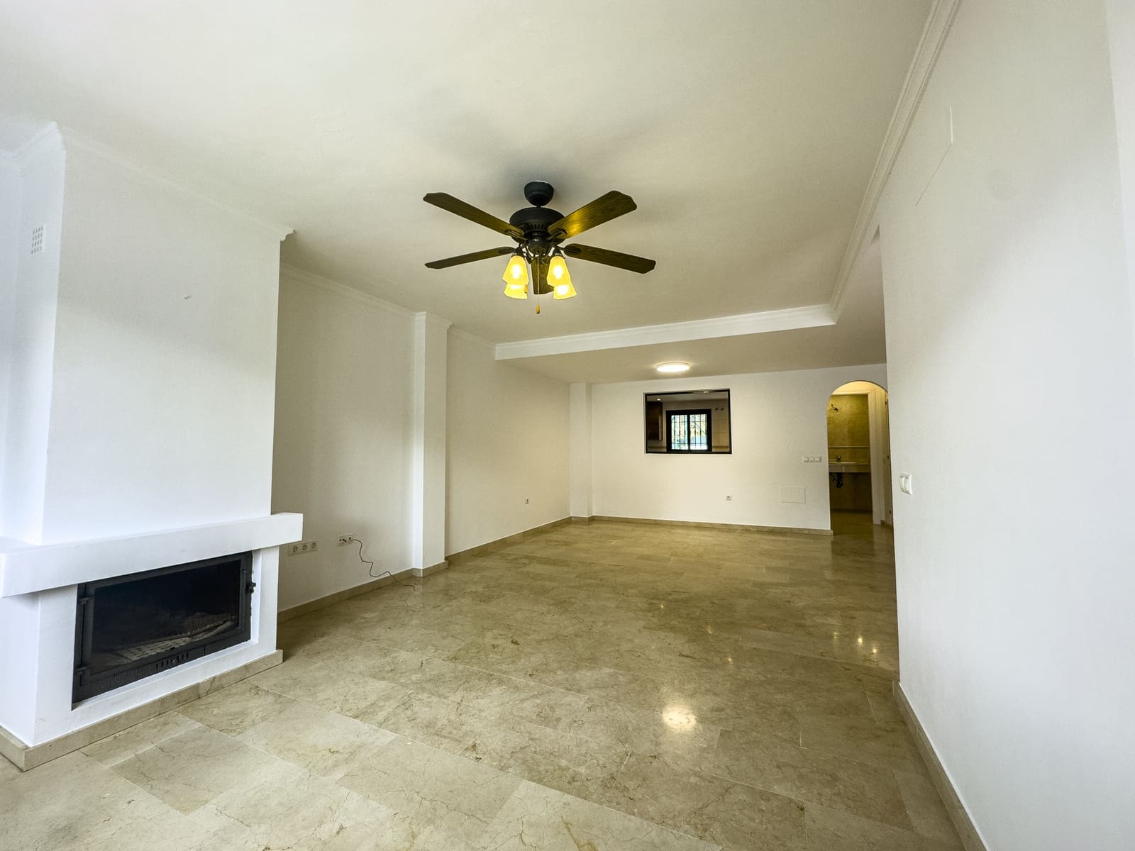 3 bedroom Townhouse for sale in Manilva with pool garage - € 610,000 (Ref: 9547849)