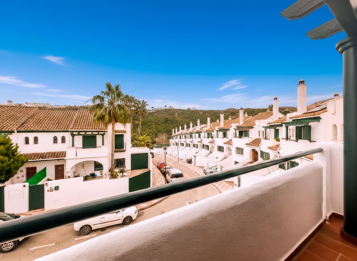 3 bedroom Townhouse for sale in Manilva with pool garage - € 610,000 (Ref: 9547849)