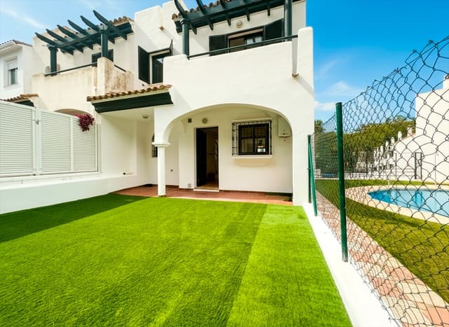 3 sovrum Hus till salu i Manilva med pool garage - 610 000 € (Ref: 9547849)