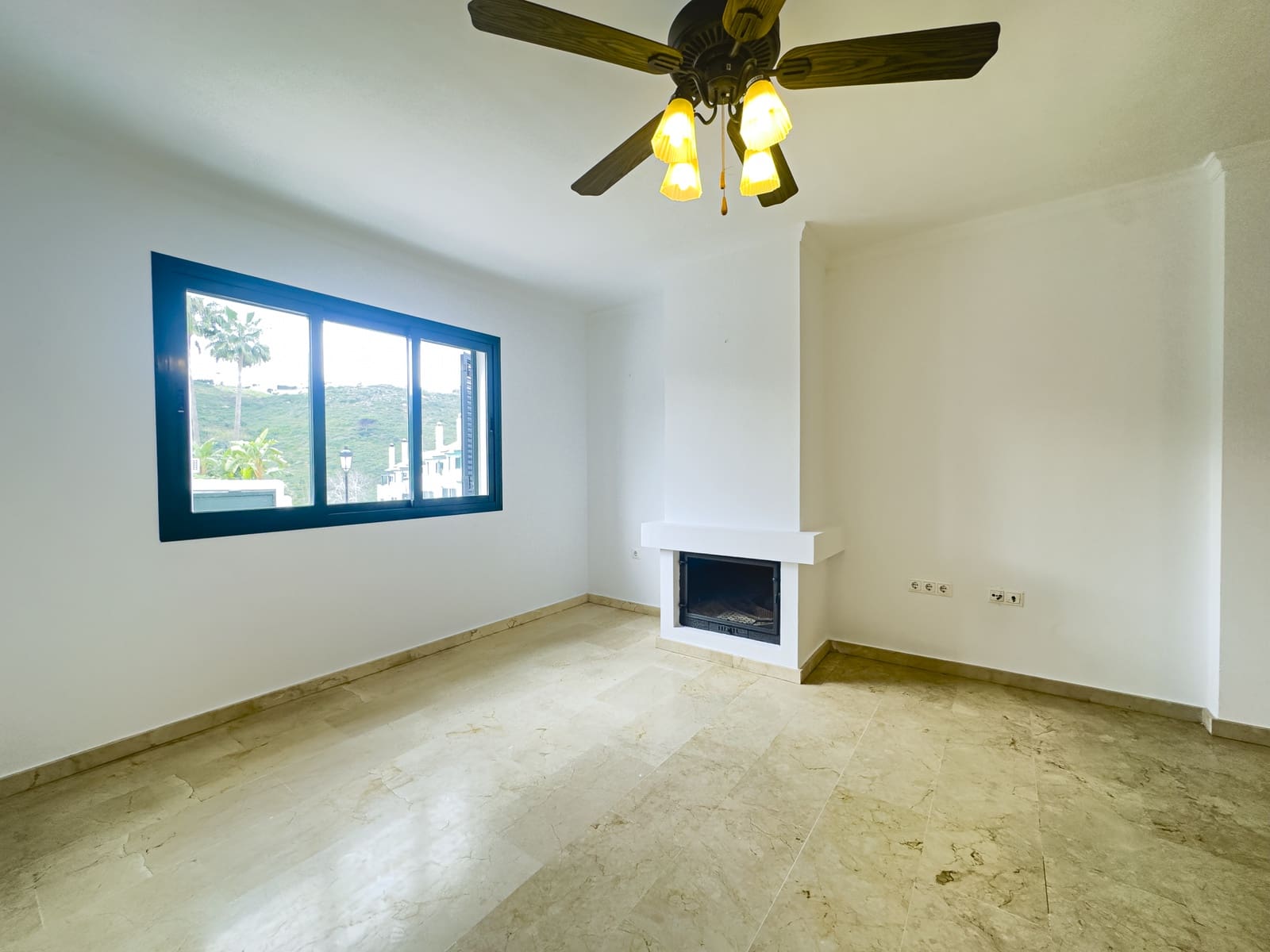 3 Zimmer Haus zu verkaufen in Manilva mit Pool Garage - 560.000 € (Ref: 9547849)