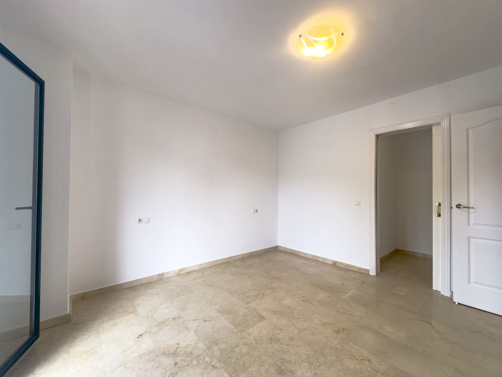 3 Zimmer Haus zu verkaufen in Manilva mit Pool Garage - 560.000 € (Ref: 9547849)
