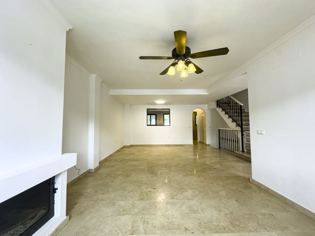 3 slaapkamer Huis te koop in Manilva met zwembad garage - € 560.000 (Ref: 9547849)